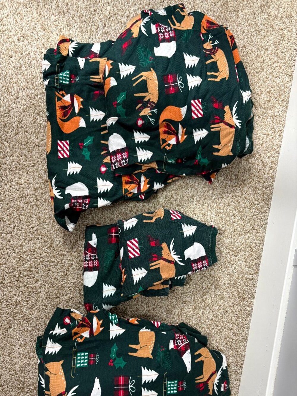 EUC The Children’s Place Matching Christmas Family PJs